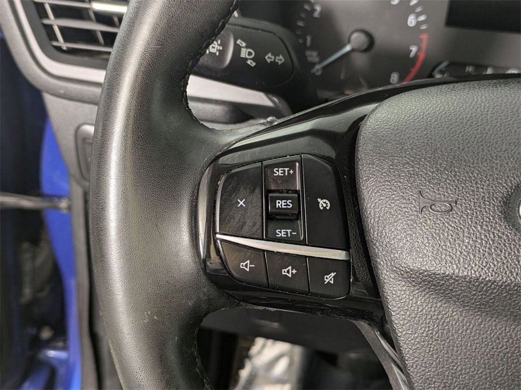 Used 2022 Ford Escape SE w/ SE Sport Appearance Package image 28