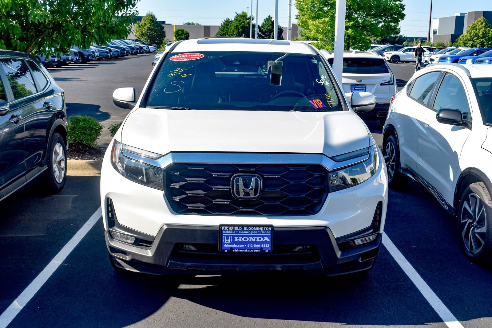 Used 2025 Honda Passport EX-L image 14