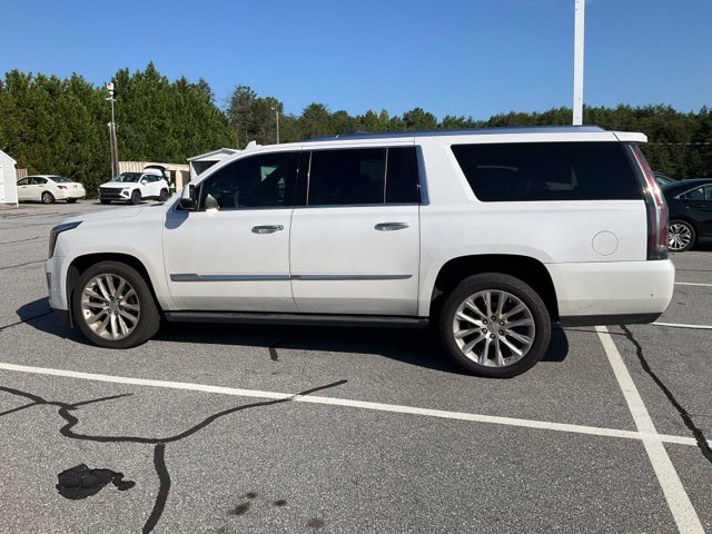 Used 2018 Cadillac Escalade ESV Platinum AWD/4WD image 4