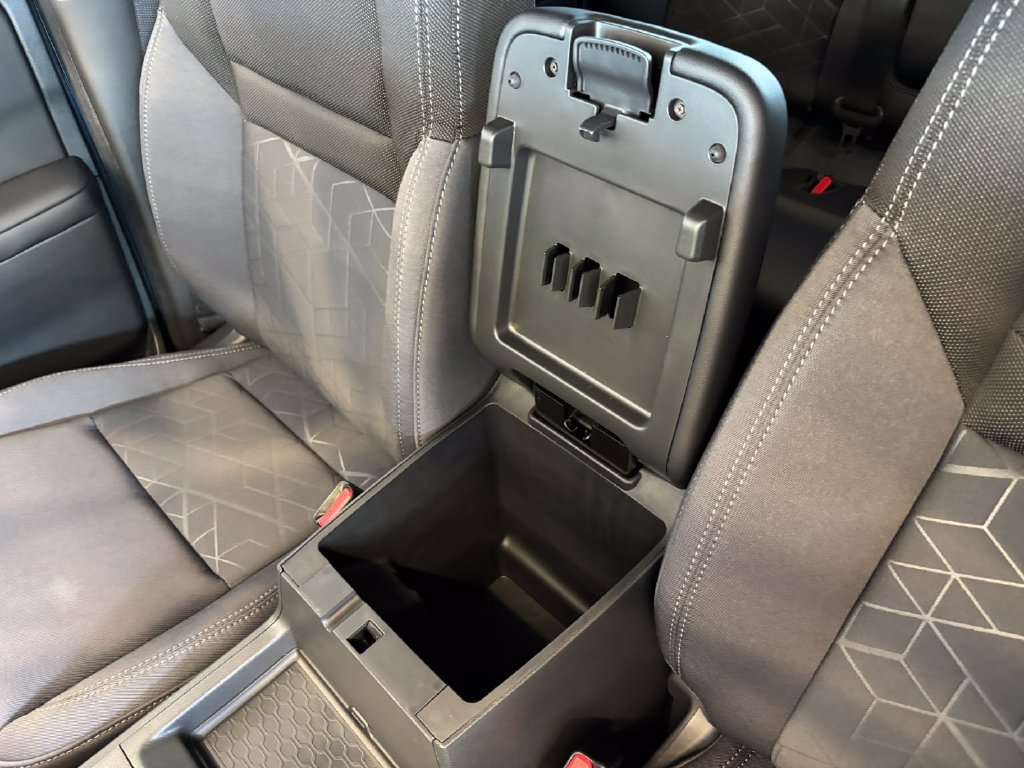 New 2026 Nissan Frontier SV w/ Tow Package AWD/4WD image 19
