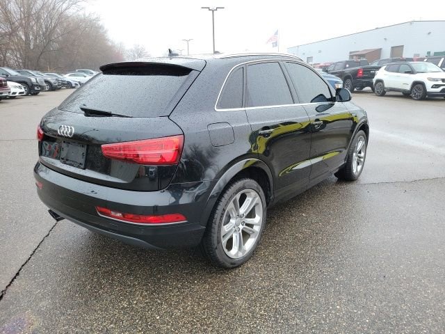 Used 2017 Audi Q3 2.0T Premium Plus w/ Premium Plus Package image 3
