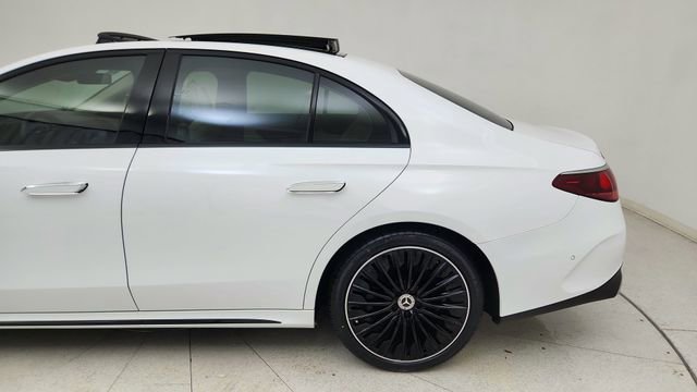 Used 2024 Mercedes-Benz E 350 4MATIC Sedan image 10