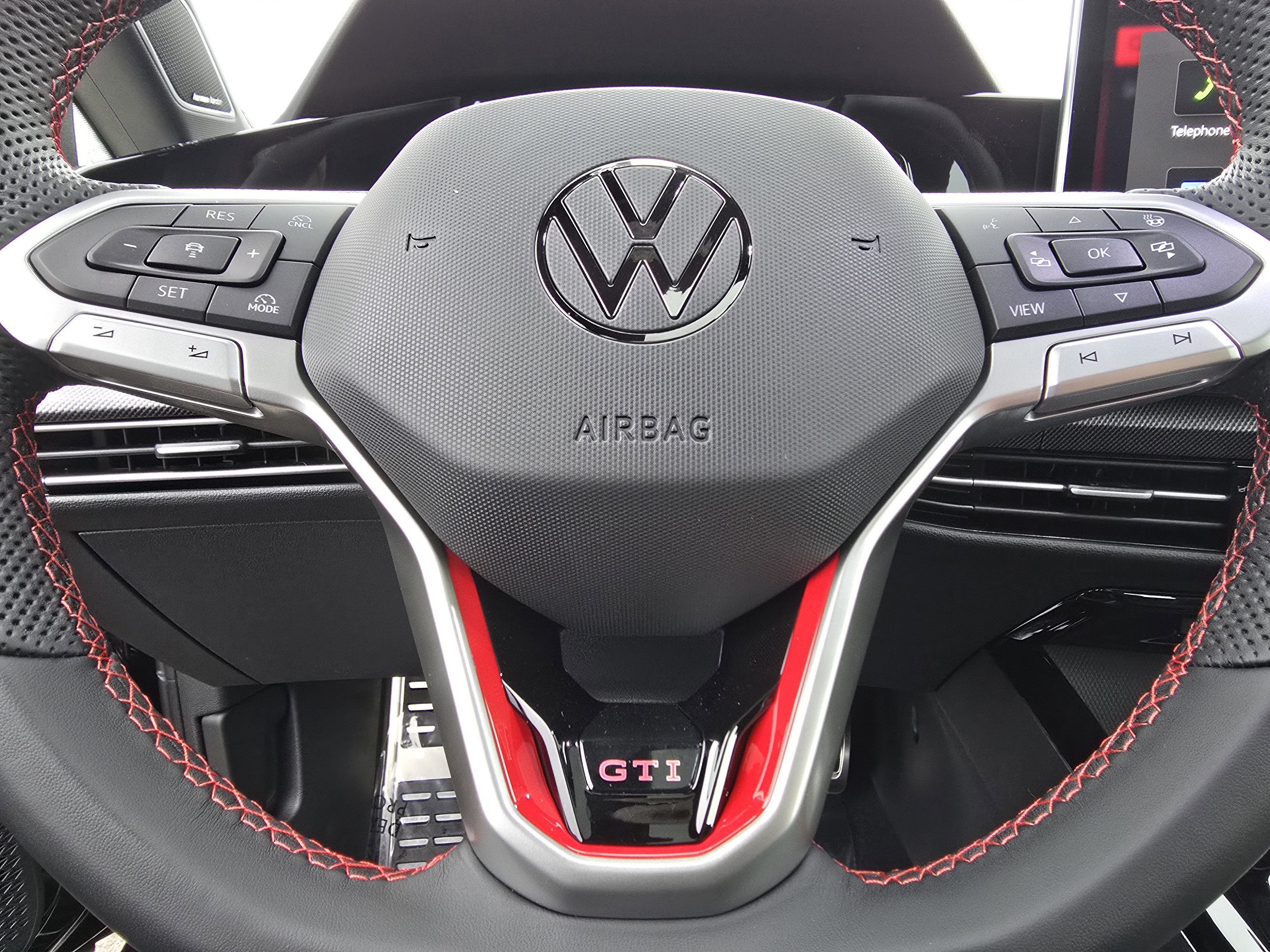 New 2026 Volkswagen GTI SE image 18