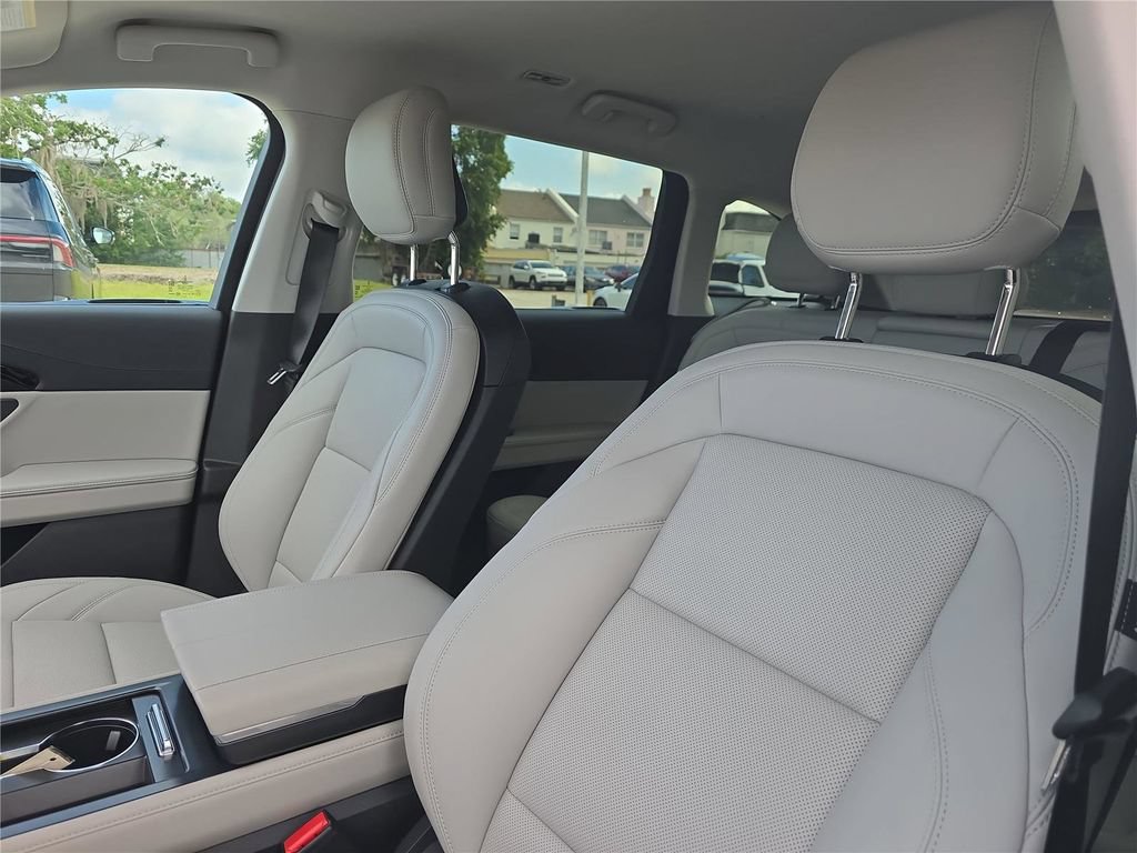New 2026 Lincoln Nautilus Premier AWD/4WD image 15
