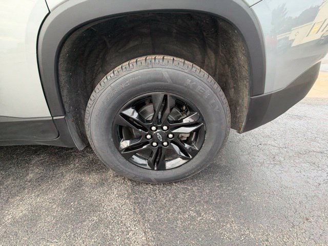 Used 2023 Chevrolet Traverse LT w/ Midnight/Sport Edition AWD/4WD image 32