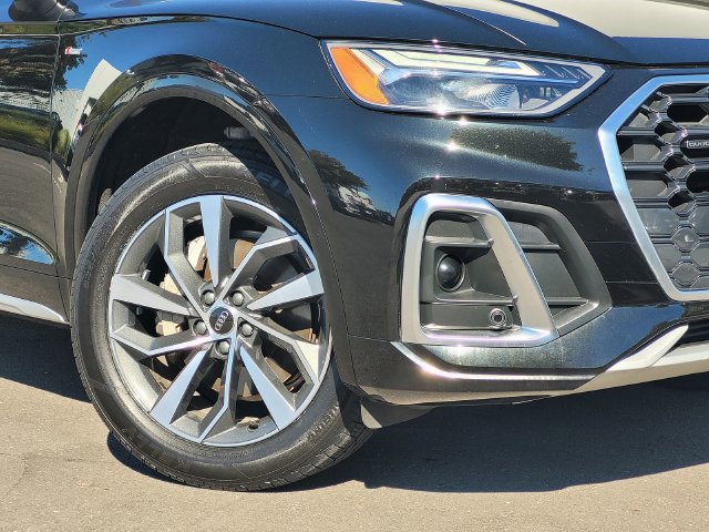 Used 2023 Audi Q5 2.0T Premium w/ Convenience Package AWD/4WD image 9