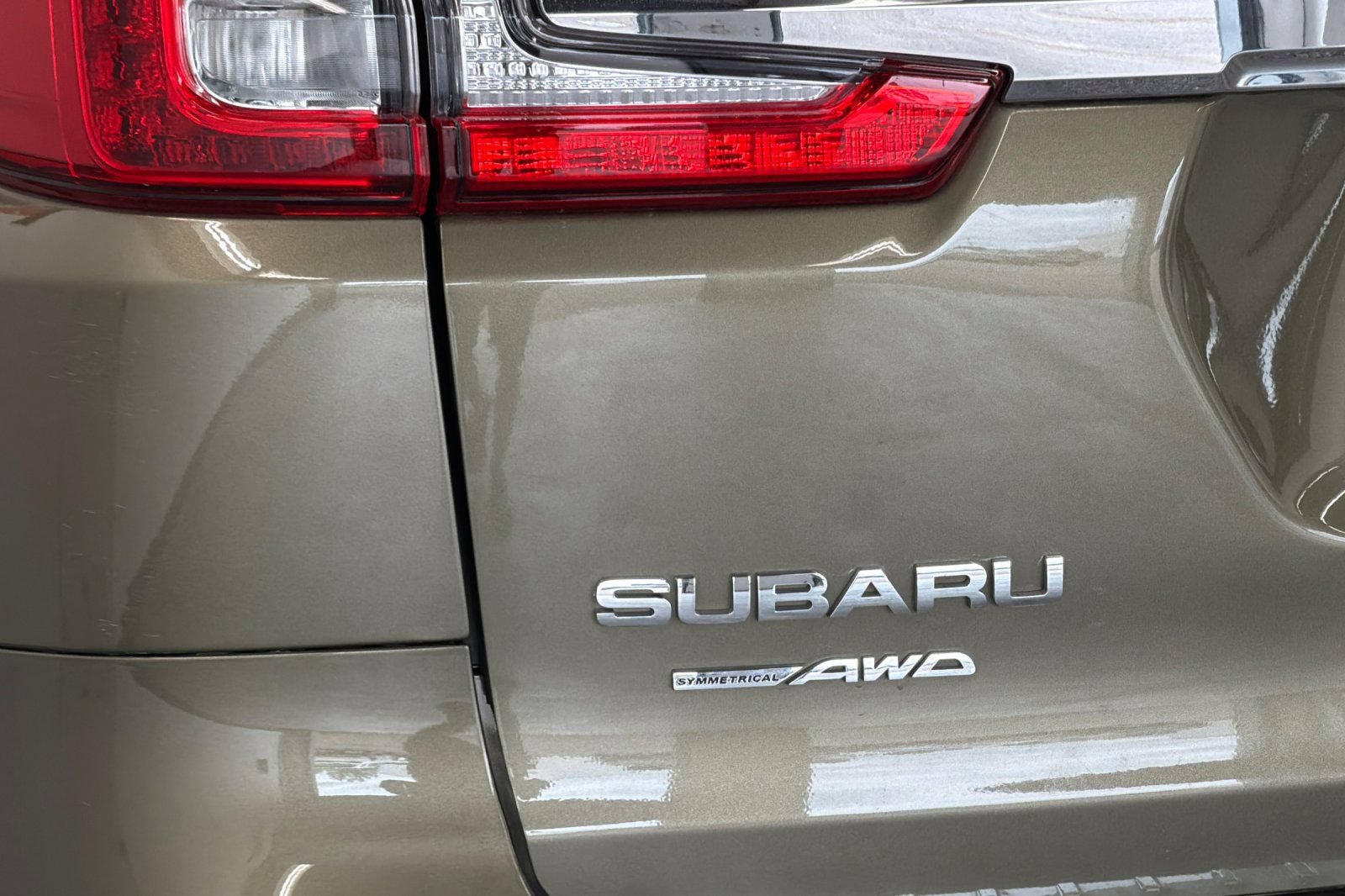 Used 2023 Subaru Ascent Limited w/ Technology Package AWD/4WD image 28