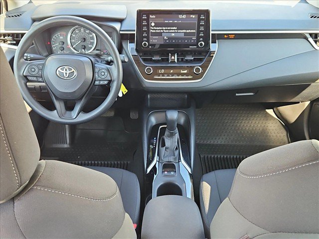 Used 2021 Toyota Corolla LE FWD image 16