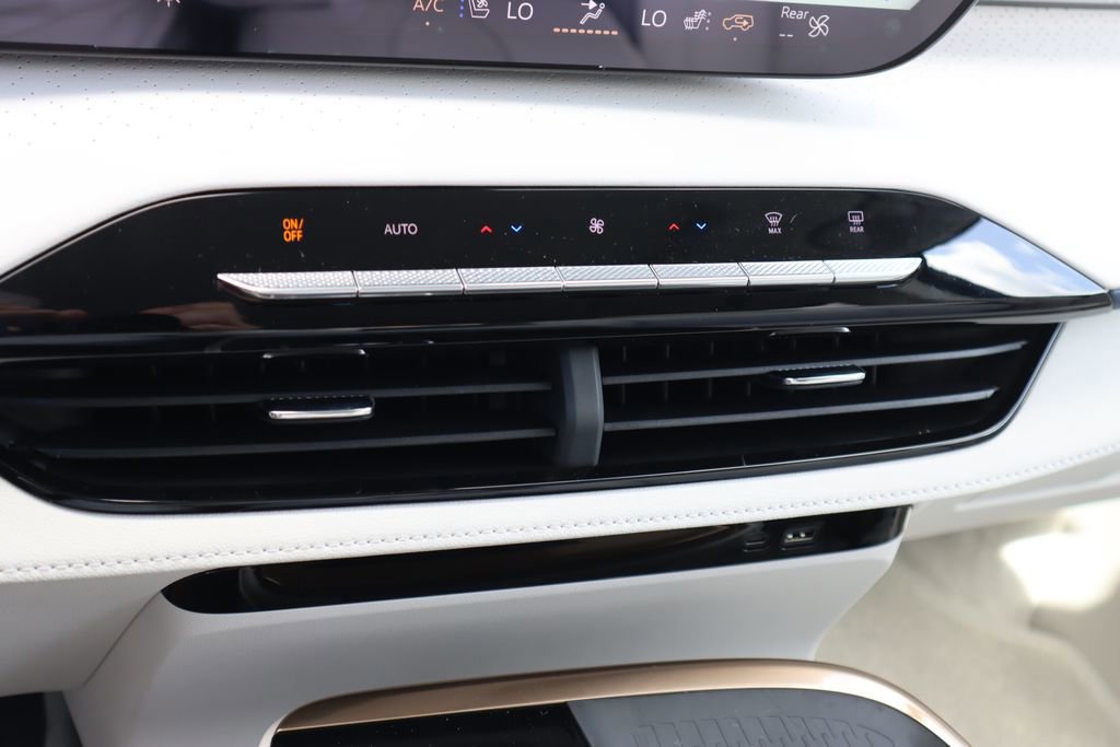 New 2026 Buick Enclave Avenir w/ Super Cruise Package image 11