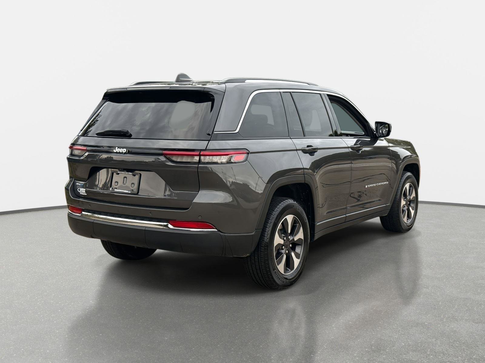 Used 2024 Jeep Grand Cherokee Limited 4xe image 5