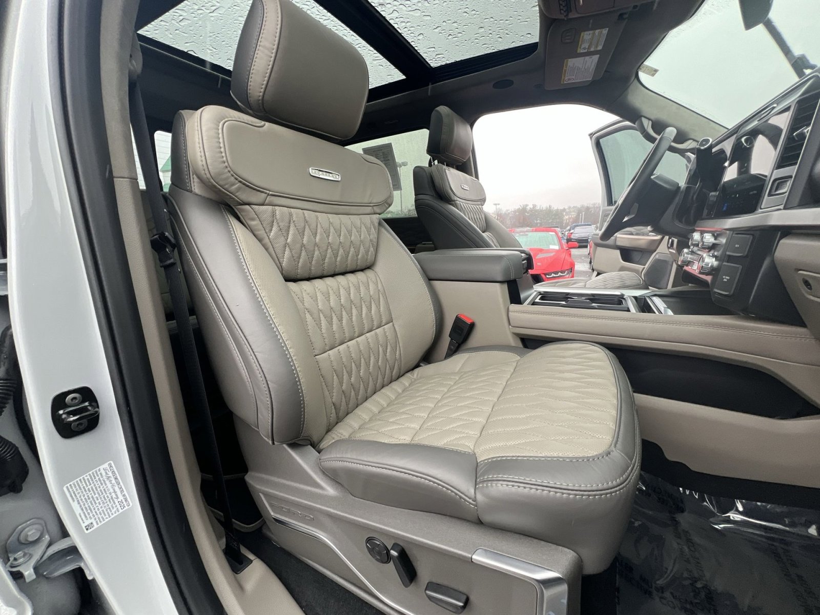 Certified 2026 Ford F450 Platinum w/ Platinum Plus Package image 27