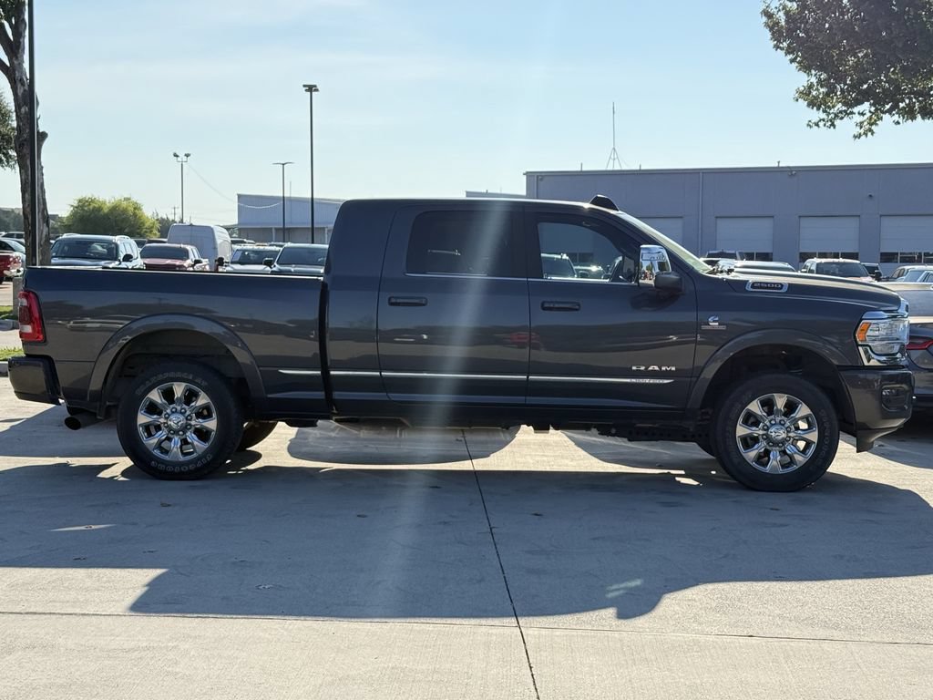 Used 2023 RAM 2500 Limited w/ Towing Technology Group AWD/4WD image 3