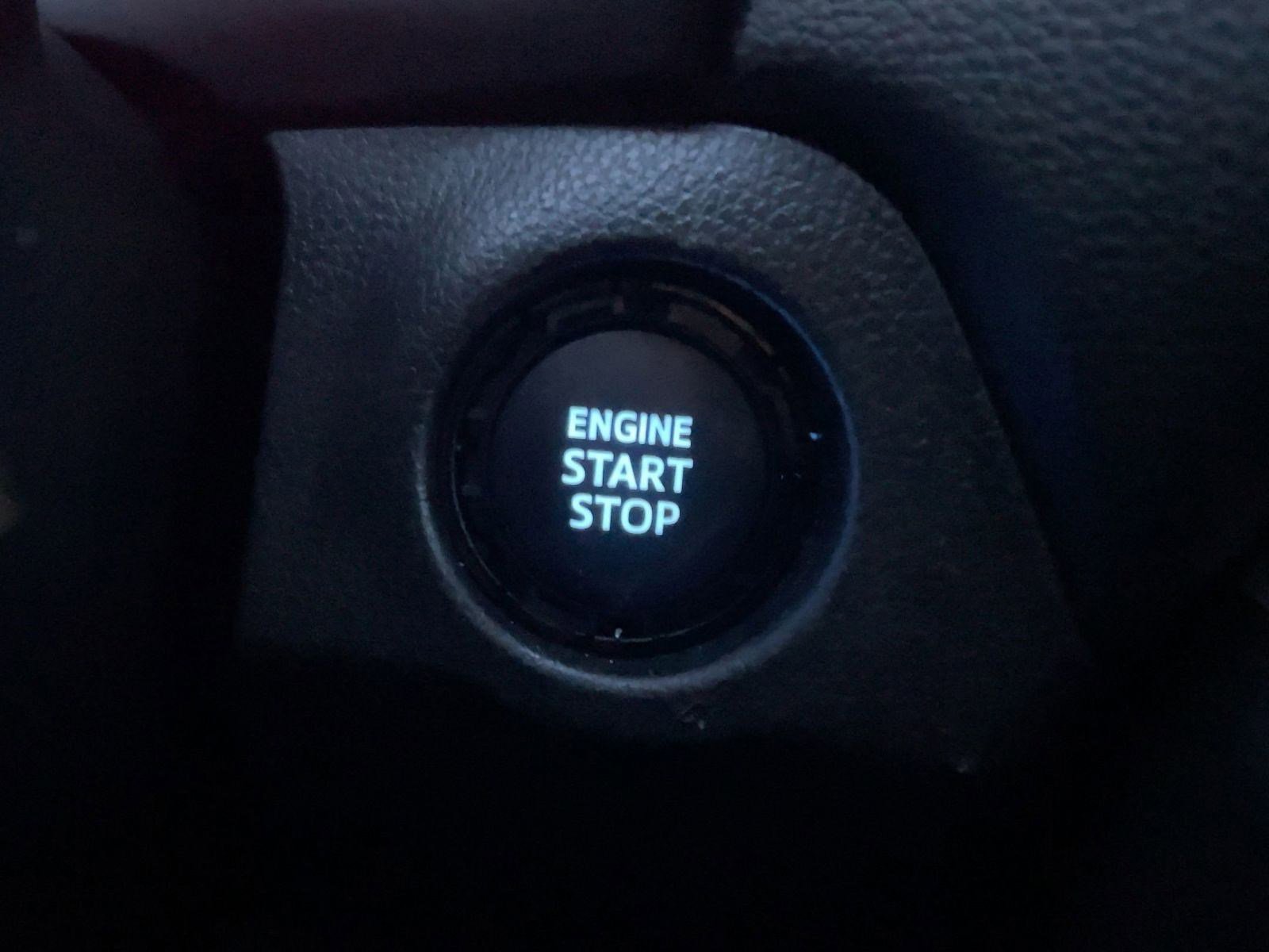 Used 2020 Toyota RAV4 XLE image 26