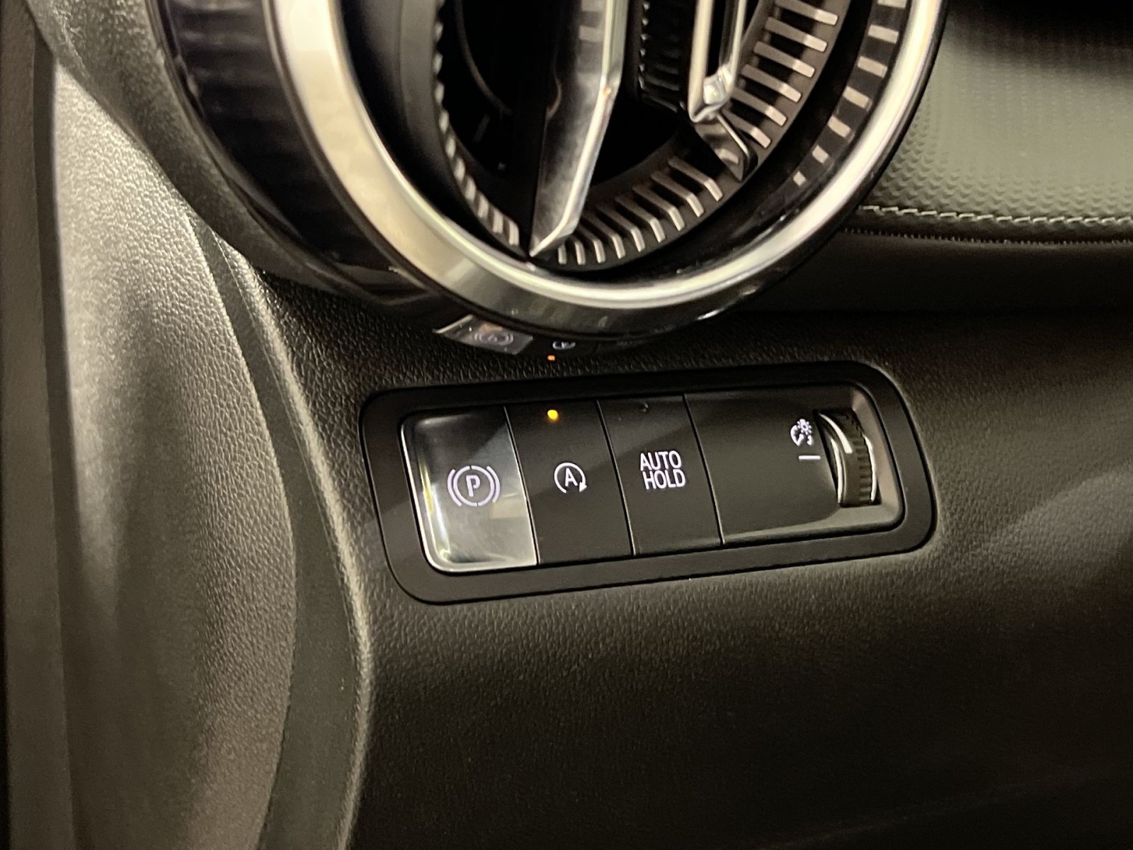Used 2025 Chevrolet Equinox LT FWD image 31