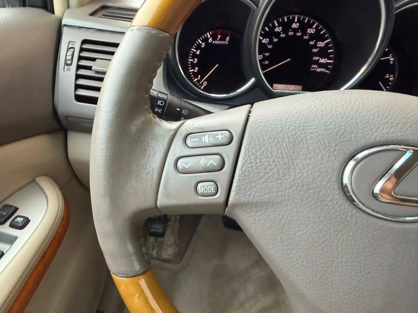 Used 2009 Lexus RX 350 AWD image 18
