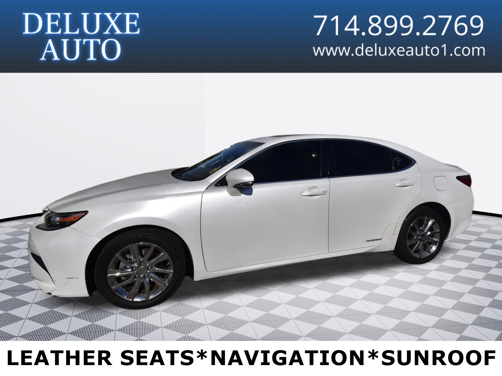 Used 2016 Lexus ES 300h w/ Navigation System Package FWD image 1