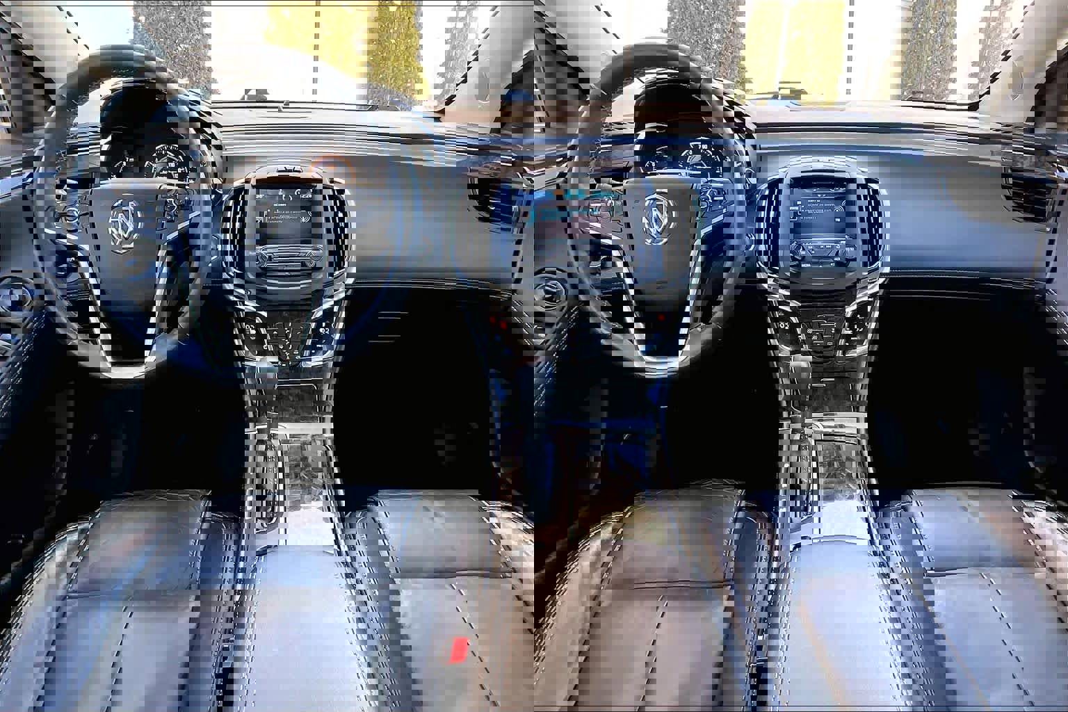 Used 2014 Buick LaCrosse Leather w/ Driver Confidence Package image 16