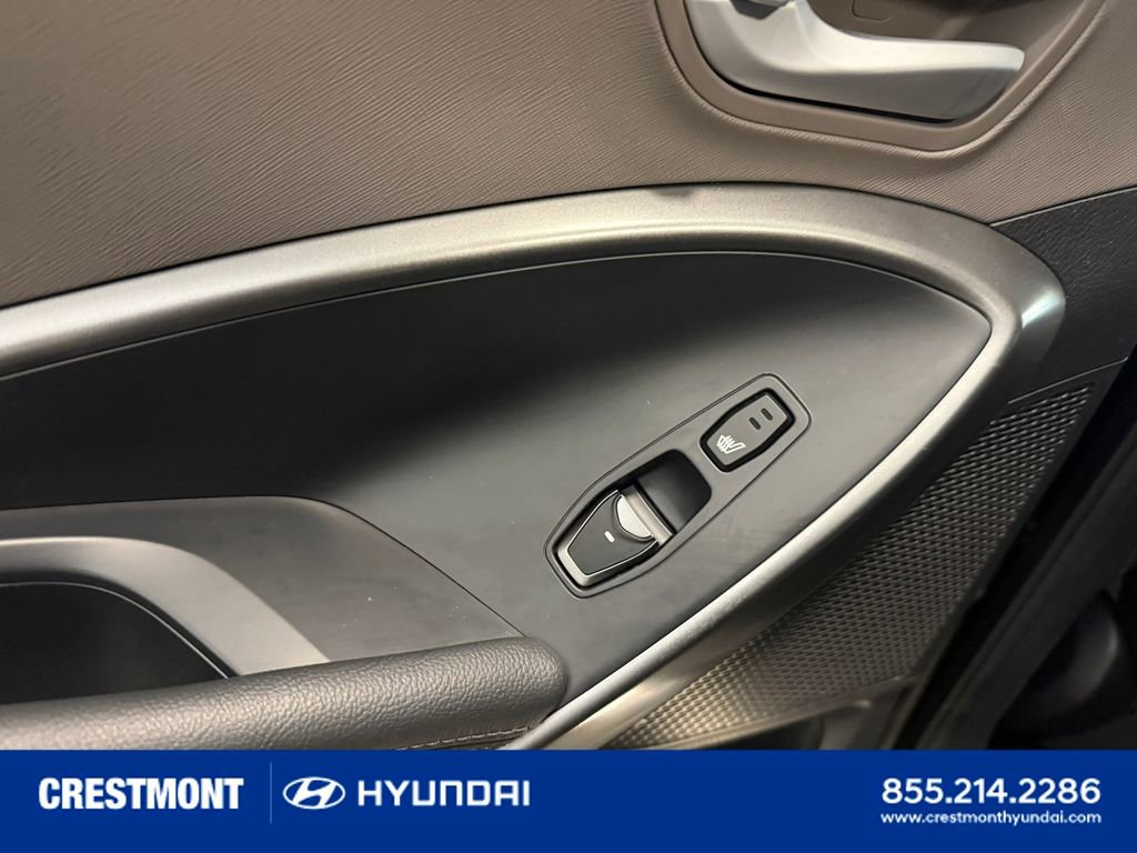 Used 2017 Hyundai Santa Fe Sport 2.0T AWD/4WD image 29