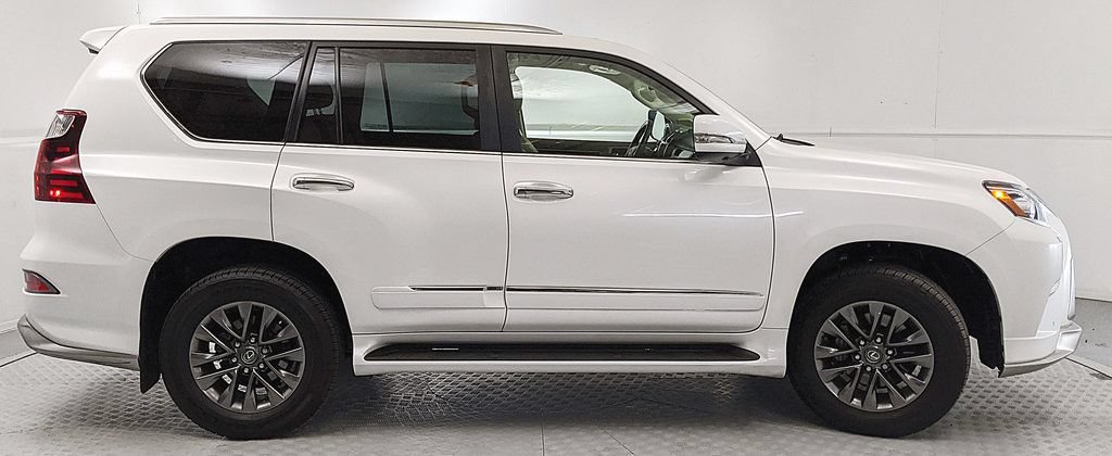Used 2019 Lexus GX 460 Luxury AWD/4WD image 2