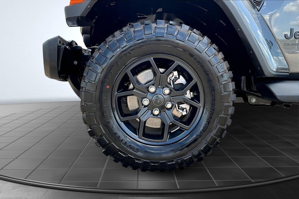 New 2025 Jeep Gladiator Sport image 11