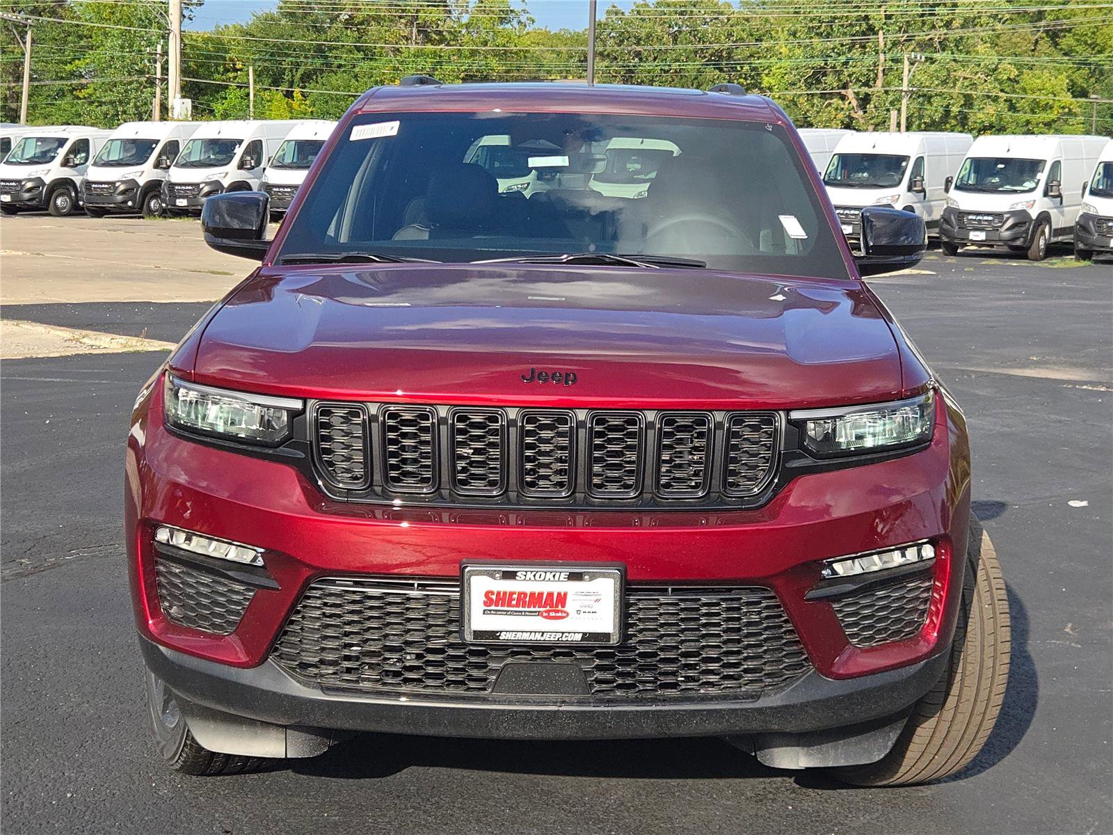 New 2025 Jeep Grand Cherokee Limited w/ Black Appearance Package image 4