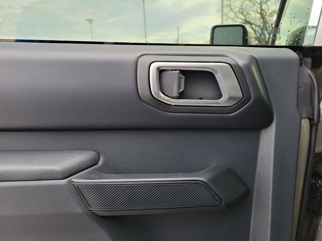 New 2025 Ford Bronco Badlands image 14