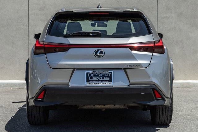 Used 2019 Lexus UX 200 w/ Accessory Package FWD image 4