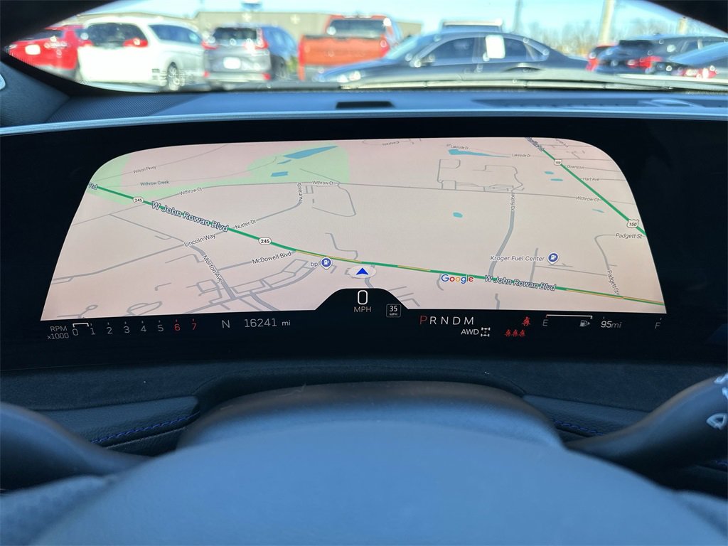 Used 2024 Cadillac XT4 Sport image 15