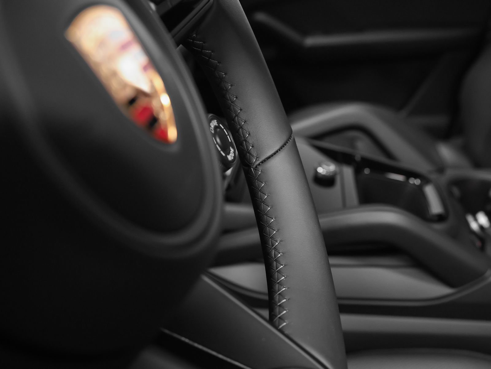 New 2026 Porsche Cayenne E-Hybrid Coupe AWD/4WD image 38