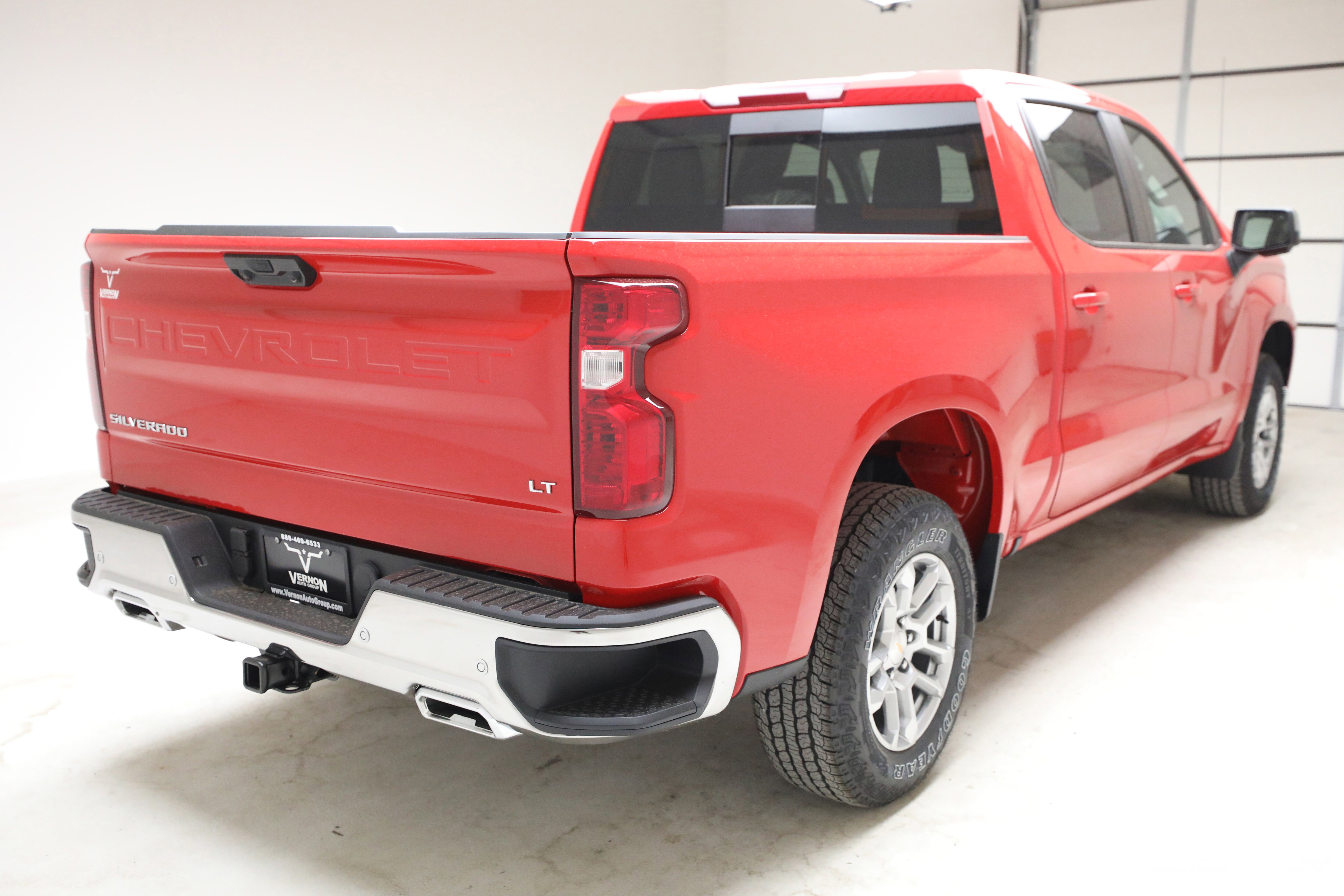 New 2026 Chevrolet Silverado 1500 LT w/ Z71 Off-Road Package AWD/4WD image 5