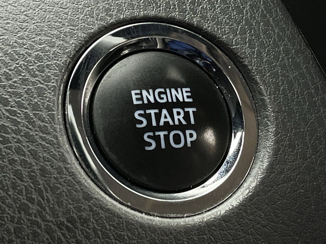 Used 2024 Toyota Camry SE w/ Convenience Package FWD image 19