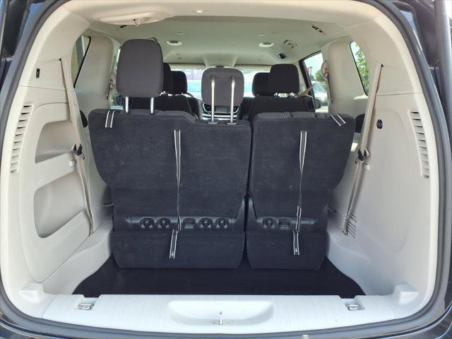 Certified 2023 Chrysler Voyager LX FWD image 19