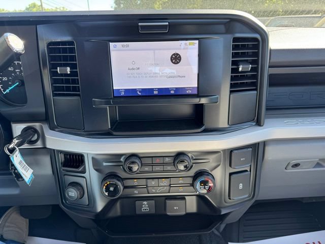 Used 2025 Ford F550 2WD Regular Cab Super Duty w/ XL Chrome Package image 26