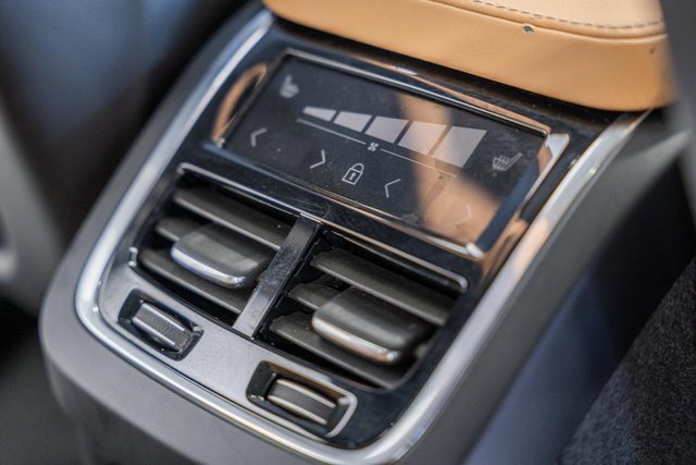 Used 2024 Volvo XC90 T8 Ultimate w/ Protection Package Premier image 28