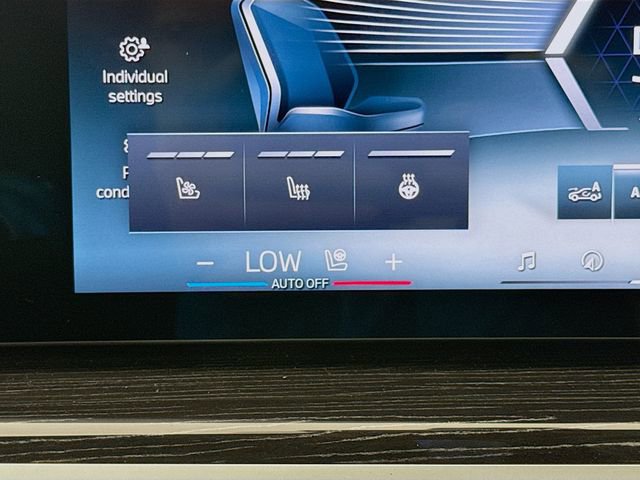 Used 2026 BMW X5 xDrive50e w/ M Sport Package image 21