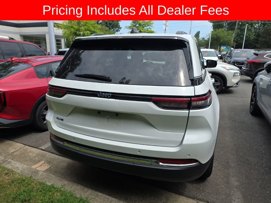 Used 2024 Jeep Grand Cherokee Limited 4xe AWD/4WD image 11