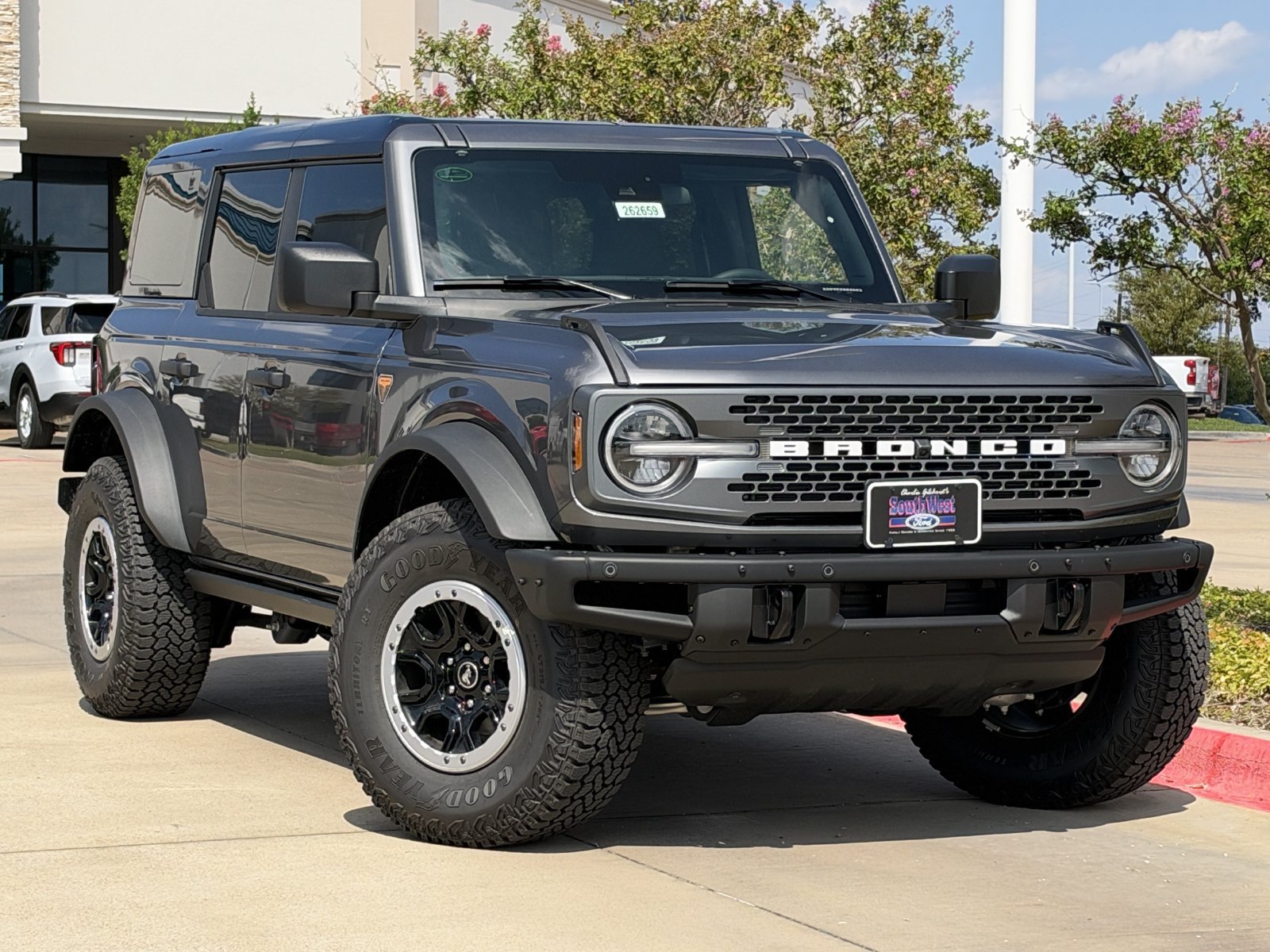 New 2026 Ford Bronco Badlands AWD/4WD image 2