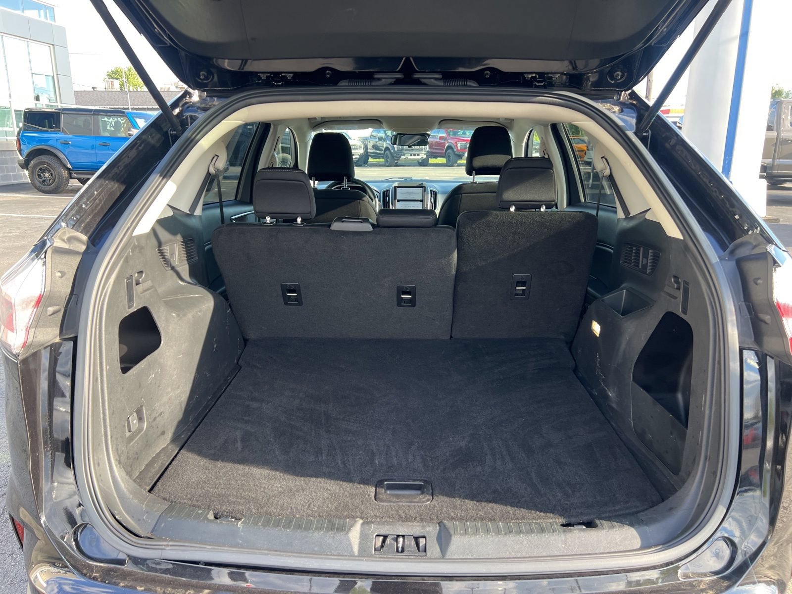 Used 2024 Ford Edge SE AWD/4WD image 10