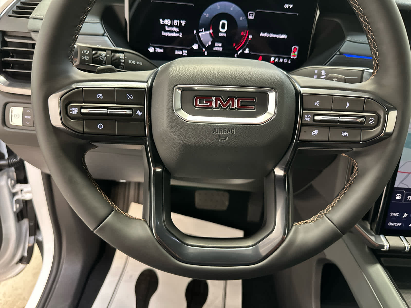 New 2026 GMC Acadia AT4 w/ Luxury Package image 14