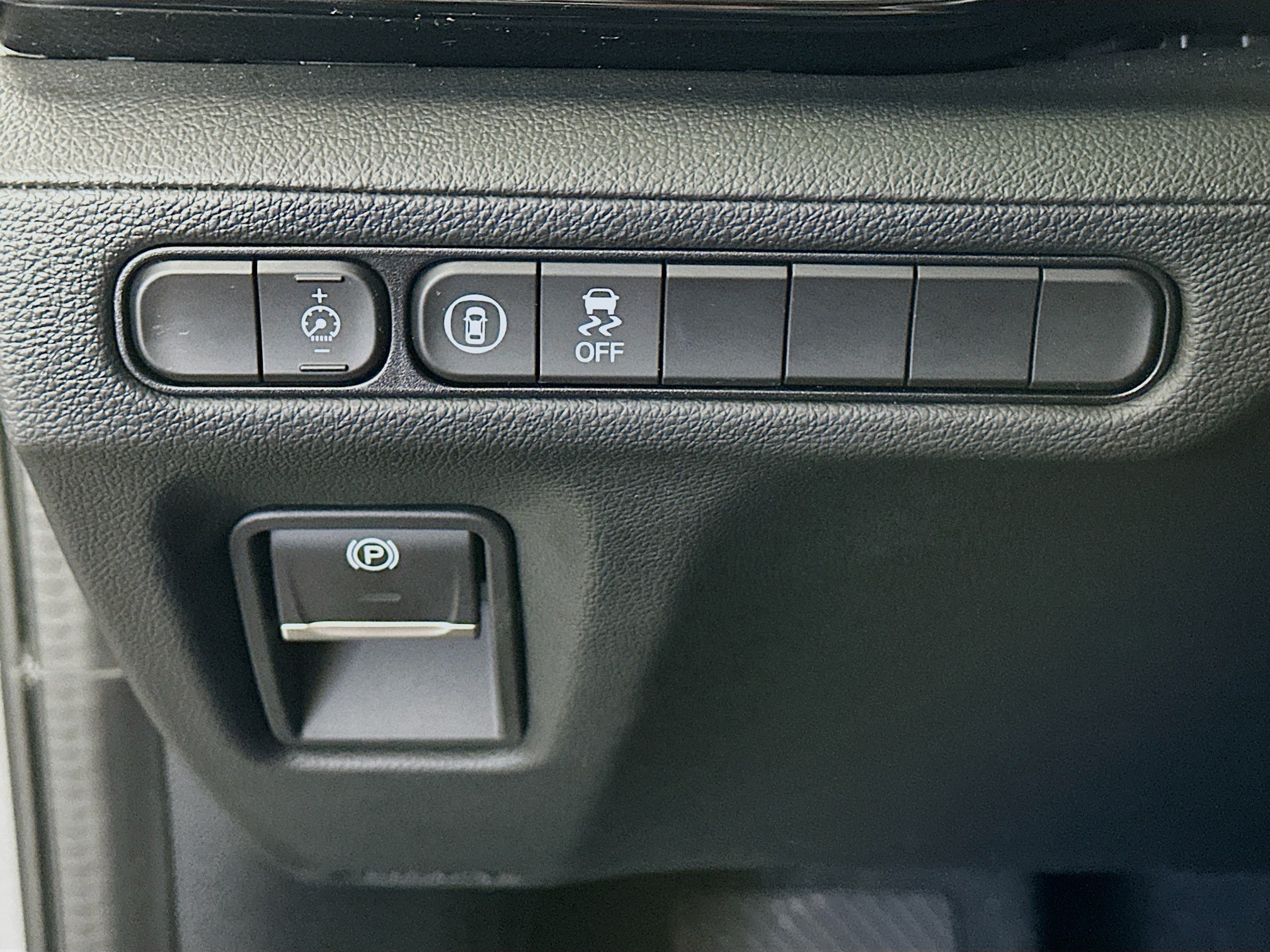 Used 2025 Acura MDX FWD image 16