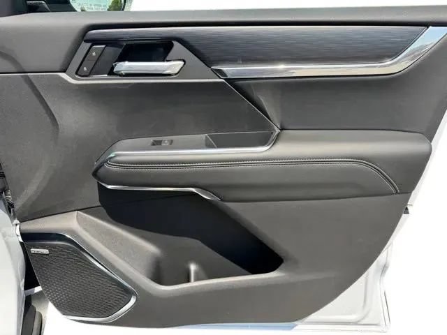 New 2026 GMC Acadia Elevation w/ Black Edition FWD image 15