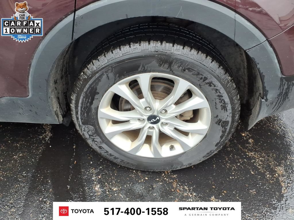 Used 2022 Kia Telluride LX FWD image 10