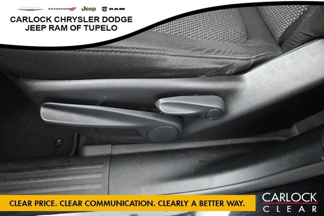 Used 2021 Jeep Cherokee Latitude FWD image 16