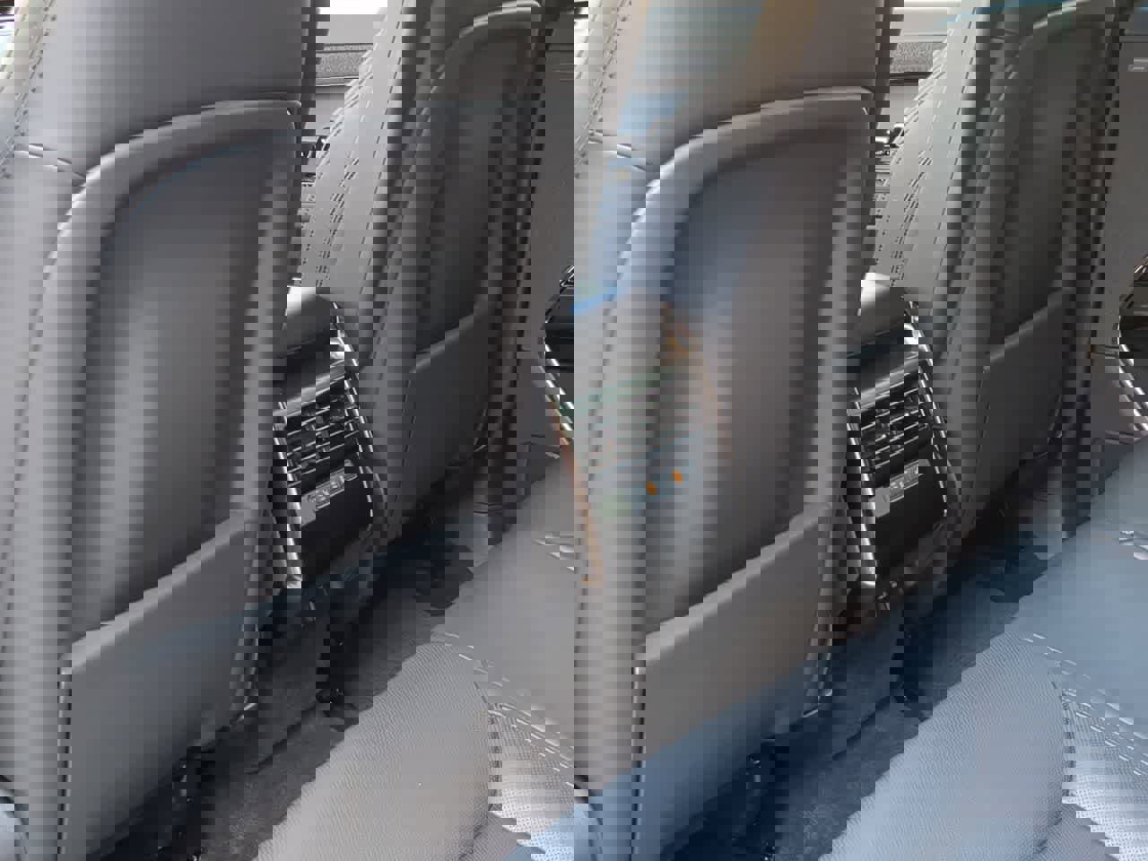 Certified 2025 Land Rover Range Rover Sport SE image 19