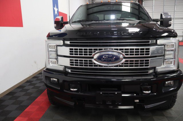 Used 2017 Ford F350 Platinum w/ Platinum Ultimate Package AWD/4WD image 14