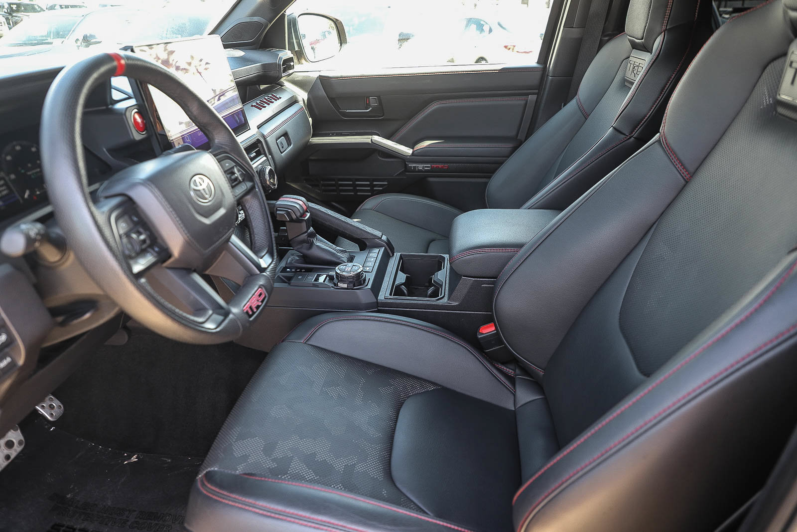 Used 2025 Toyota Tacoma TRD Pro AWD/4WD image 21