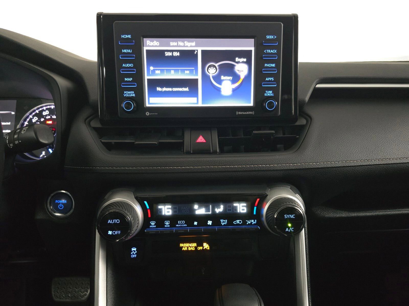 Used 2020 Toyota RAV4 XLE w/ Carpet Mat Package image 28