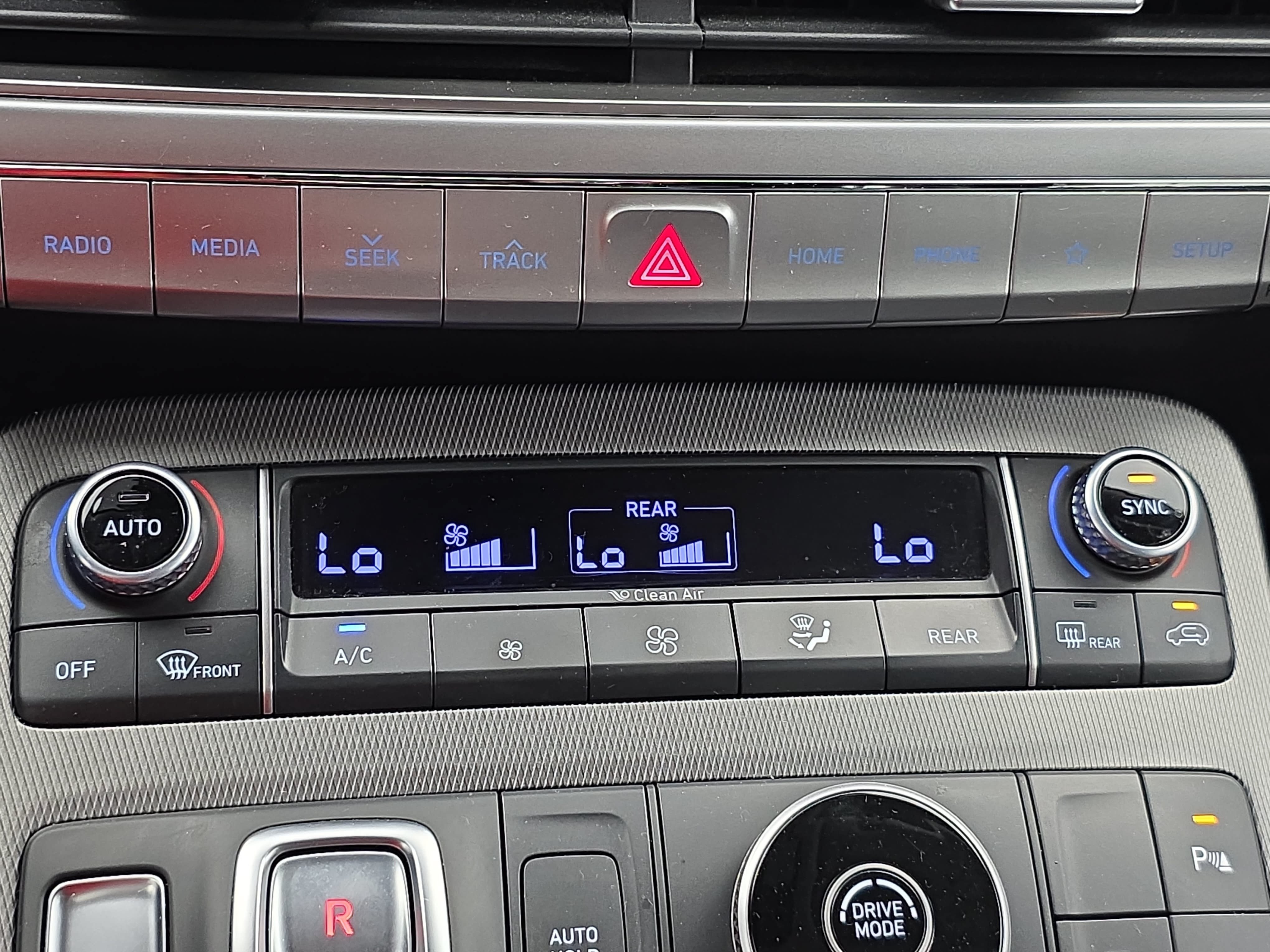Used 2020 Hyundai Palisade SEL w/ Premium Package FWD image 23
