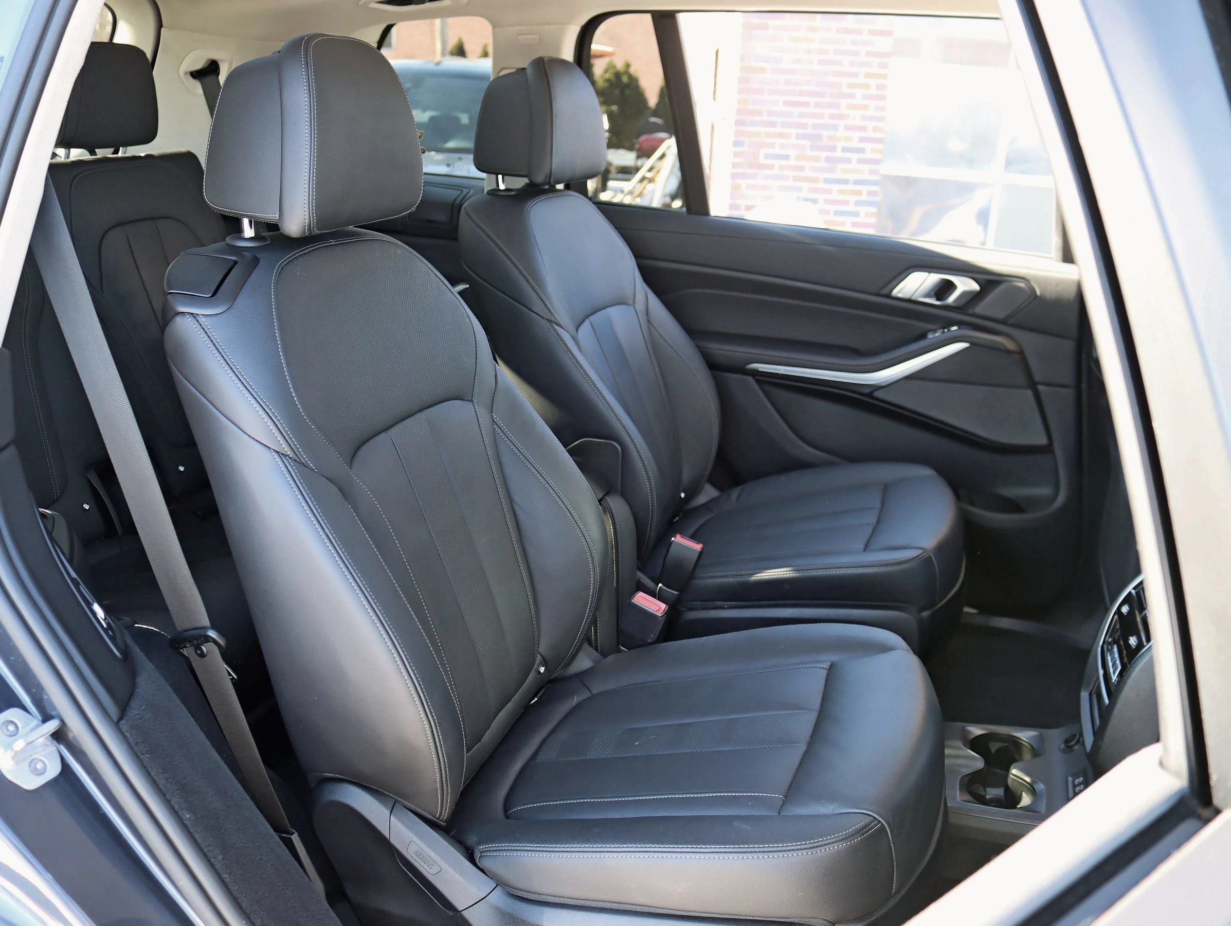 Used 2020 BMW X7 xDrive40i w/ Premium Package AWD/4WD image 38