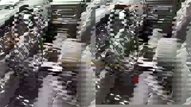 Used 2018 RAM 2500 Laramie w/ Convenience Group image 46